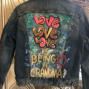 New!! Woman’s Handpainted Denim Jacket❤️Size L